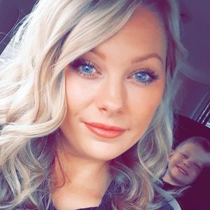 Meet your Posher, Whitney